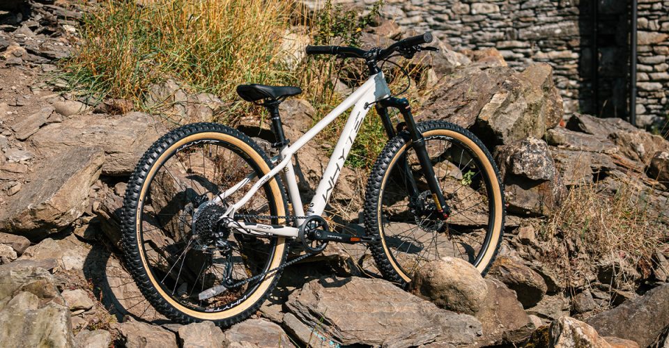 WHYTE 403 KID’S MOUNTAIN BIKE PRODUCT FEATURE Wheelbase