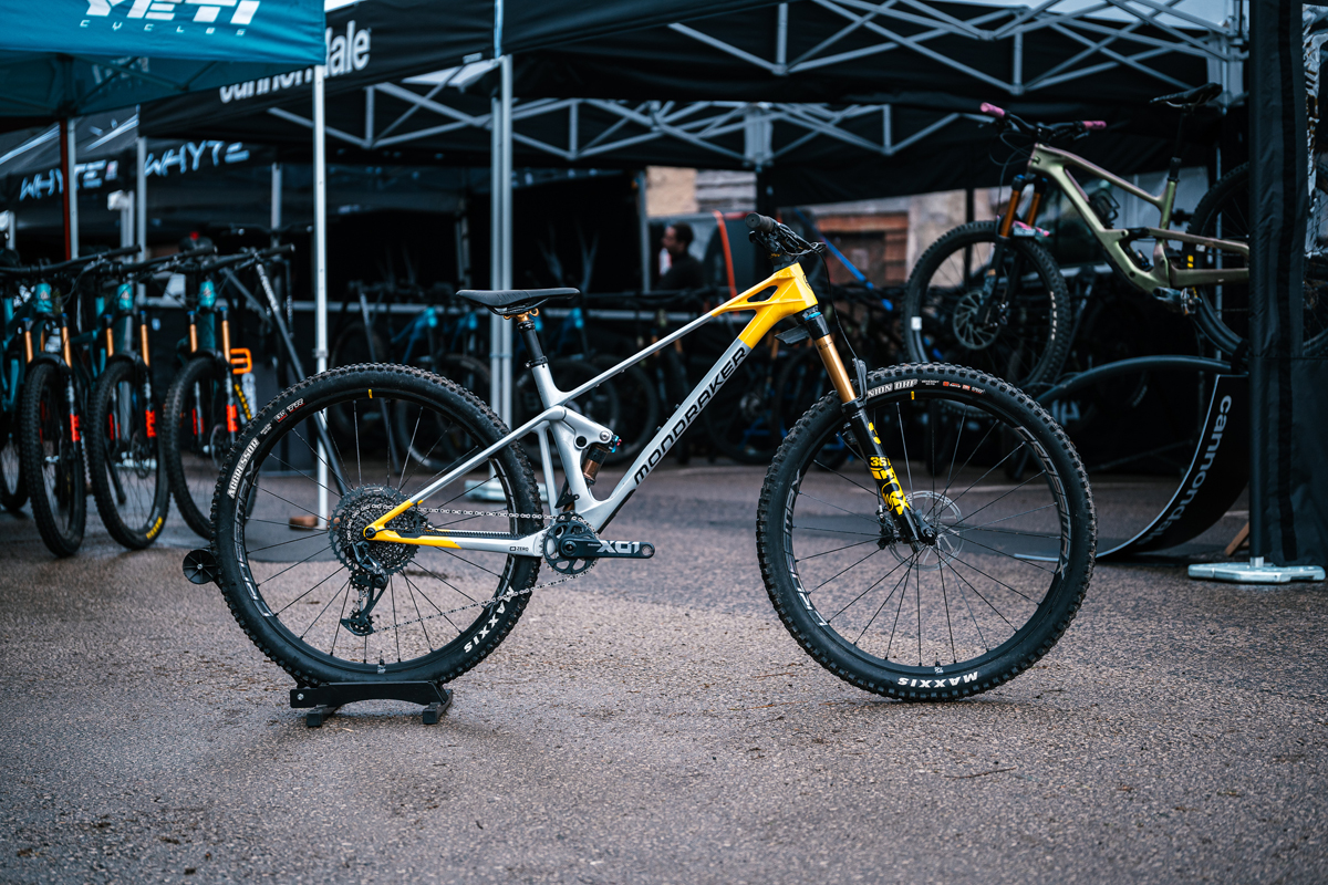 Mondraker Raze Carbon RR 2022