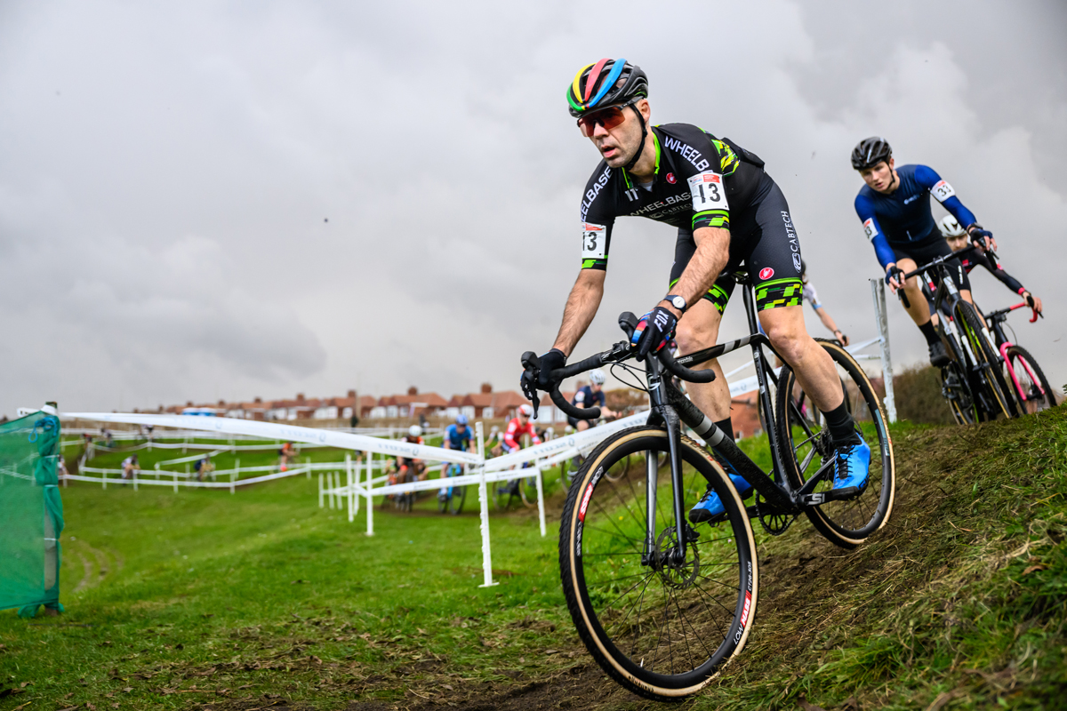 Wheelbase Cabtech Castelli