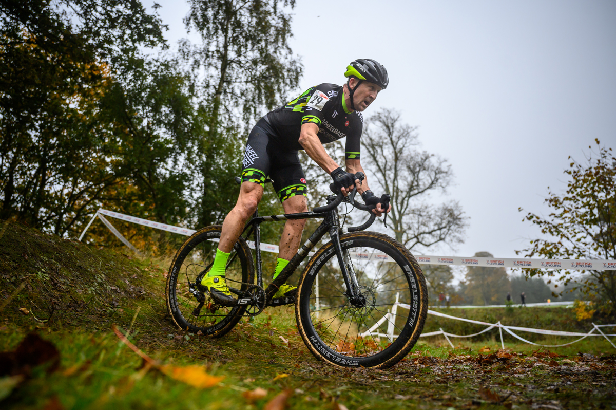 Wheelbase Cabtech Castelli