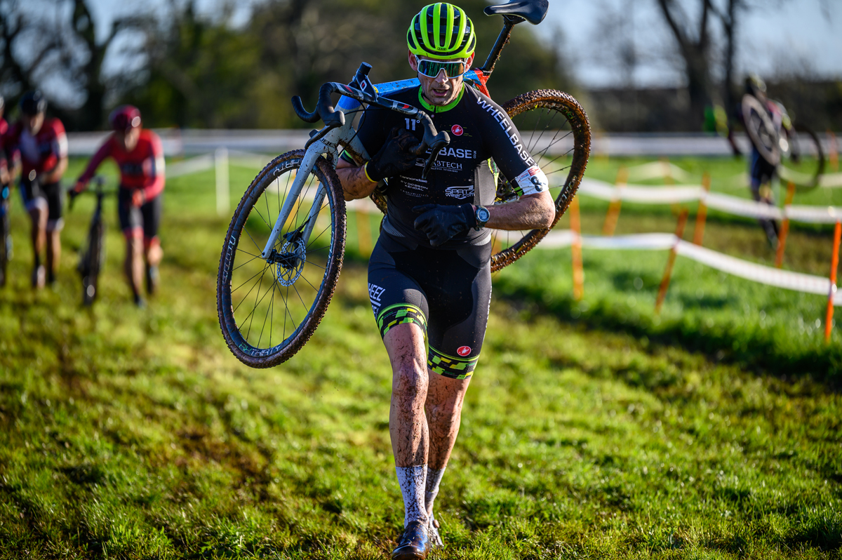 Wheelbase Cabtech Castelli