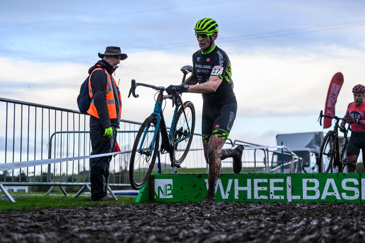 Wheelbase Cabtech Castelli