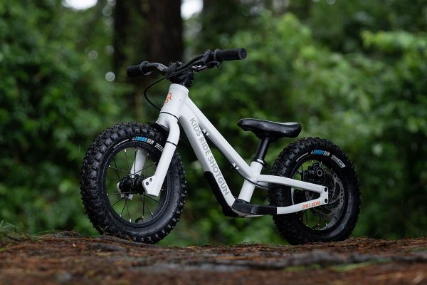 Kids Ride Shotgun Dirt Hero 12" Balance Bike With Brake