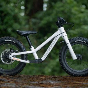 KRS_14_Dirt_Hero_with_brake_right_2