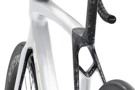 Trek_Madone_SL_6_Gen_8_White_4
