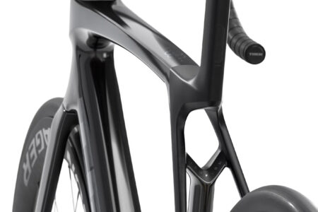 Trek_Madone_SL_7_Gen_8_Black_4