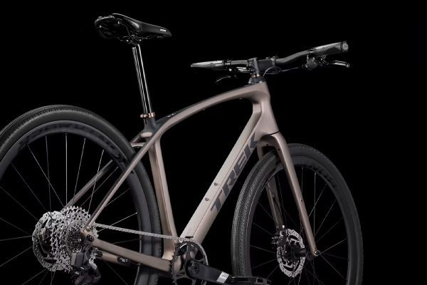 2025 Trek FX Sport 6 Carbon : Matte Bronze Age/Deep Smoke : M