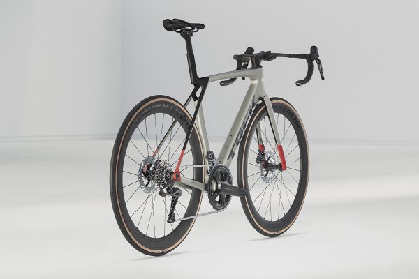 2025 Trek Madone SL 7 Gen 8 : Silver : XS