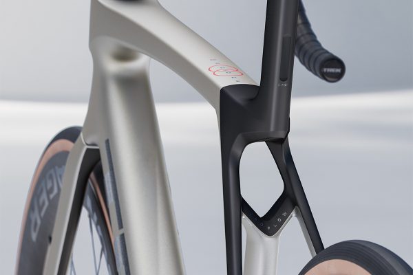 2025 Trek Madone SL 7 Gen 8 : Silver : XS