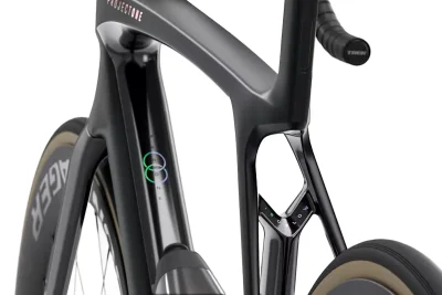 Trek_Madone_SLR7_AXS_Gen8_Matte_Carbon_Smoke_4