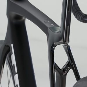 Trek_Madone_SL_6_AXS_Gen_8_Black_4