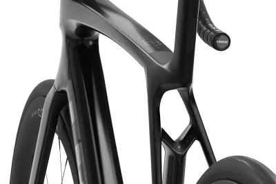 Trek_Madone_SL_7_Gen_8_Black_4