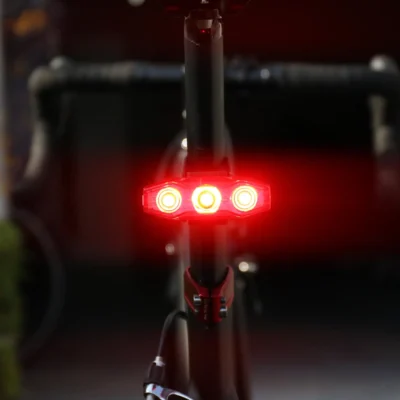 CatEye_AMPP900_VIZ300_Bike_Light_Set_3