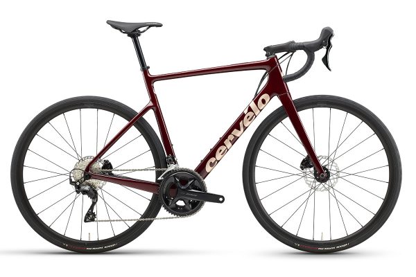2025 Cervelo Caledonia 105 Di2 : Black : 48cm