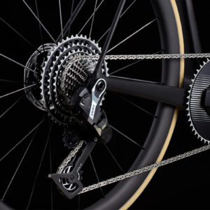 Cervelo_R5_RedXPLR_1_Five_Black_Bronze_4
