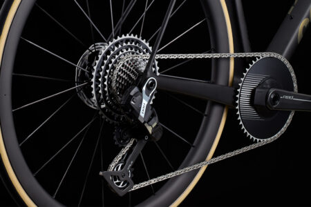 Cervelo_R5_RedXPLR_1_Five_Black_Bronze_4