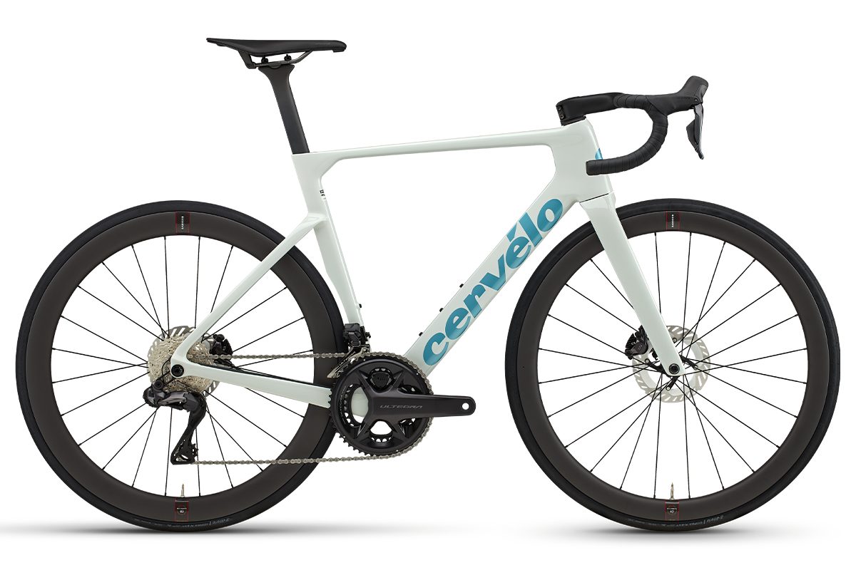 Cervelo Soloist Ultegra Di2 2027 - Road Race Bike - 54cm - White (Cloud Burst) - Wheelbase | Price Match, FREE Postage over £50, Sale Section, Cycle To Work, 0% Finance.