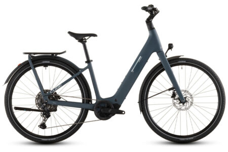 Cube_Kathmandu_Hybrid_C62_Pro_400X_Spectral_Blue_1