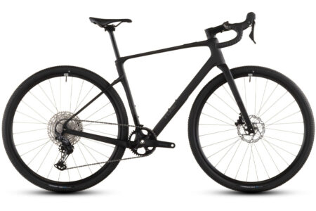 Cube_Nuroad_C62_One_Blackline_1