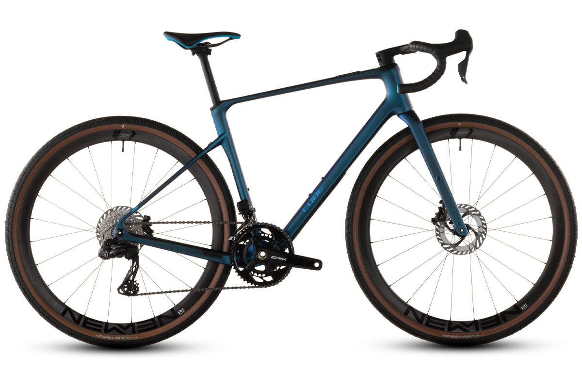 Cube_Nuroad_C62_Race_Blue_1