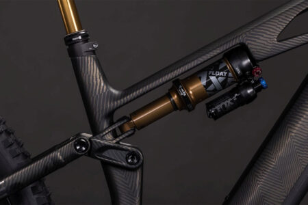 Cube_Stereo_Hybrid_One44_HPC_SLT_800_Carbon_Grid_4