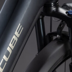Cube_Touring_Hybrid_One_600_Coal_3 Cube_Touring_Hybrid_One_600_Coal_3
