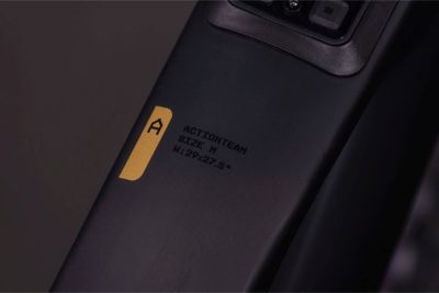 Cube_AMS_Hybrid_One77_C62_AT_600X_Carbon_Gold_3