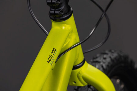 Cube_Acid_200_Lizard_Green_2