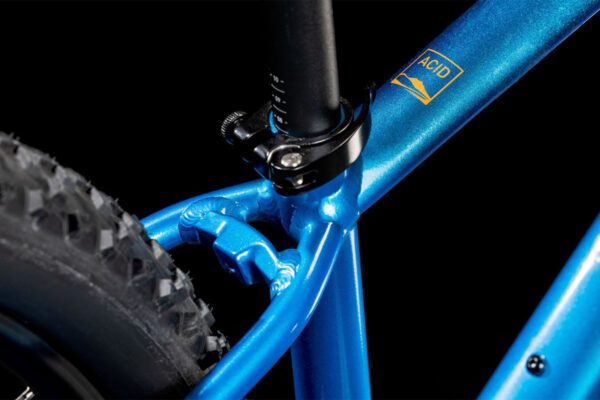 Cube_Acid_260_Action_Team_3