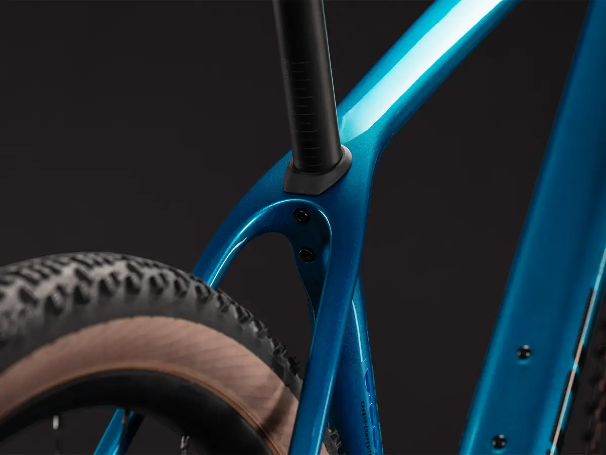Reaction_C68X_SLX_Blue_3