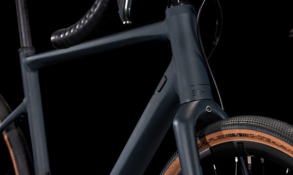 2025 Cube Nuroad Pro : Night : L (58cm)