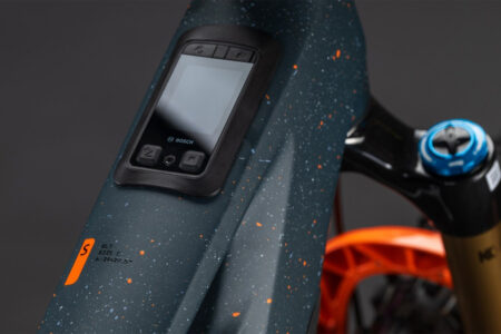 cube-stereo-hybrid-one77-hpc-slt-800_galaxy_orange_3