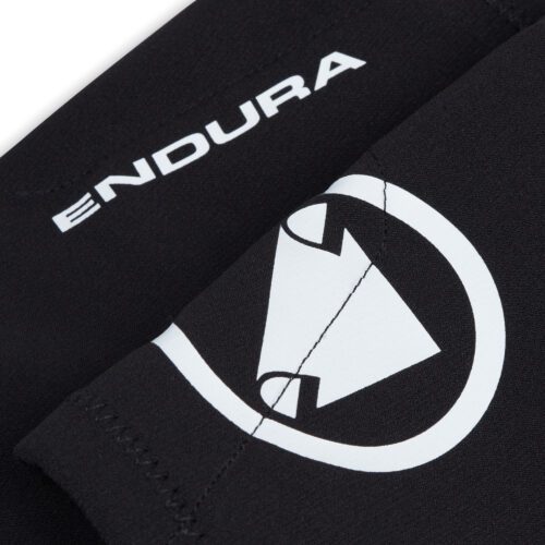 Endura-Strack-Lite-Knee-Protector_Black-5