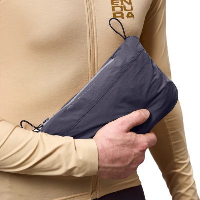 Endura_All_Track_Ride_Packable_Jacket_Carbon_Grey_4