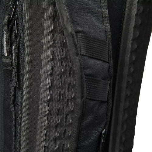Fox_Utility-10-Litre_Hydration_Pack_Black_4