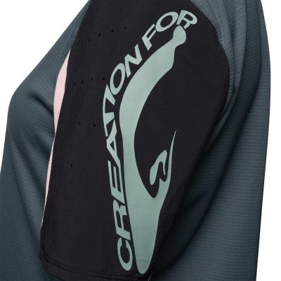 Fox_Womens_Defend_Creation_SS_Jersey_Deep_Cobalt_3