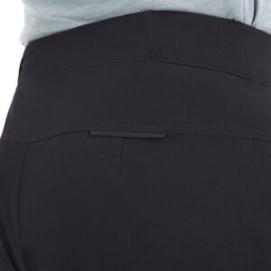 Madion_Roam_Stretch_Pants_Black_3