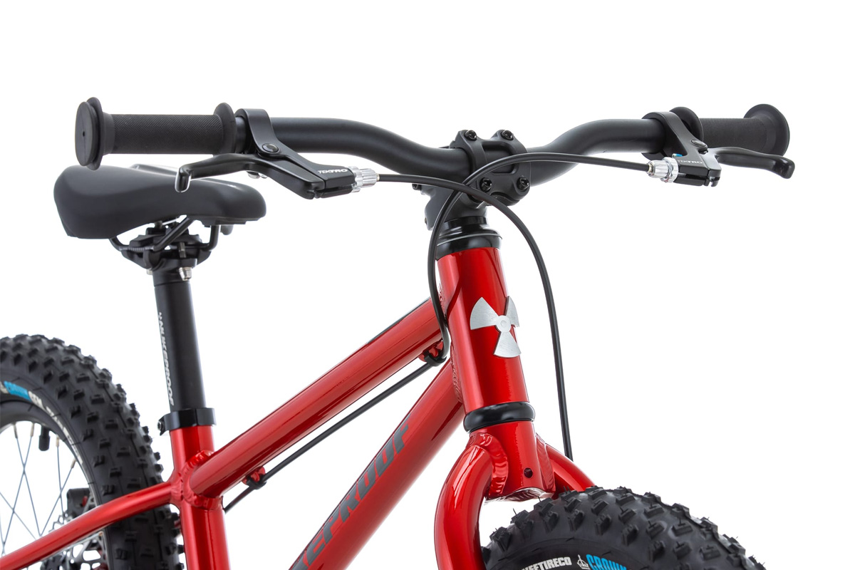 Cub_Scout_16_Red_26_3