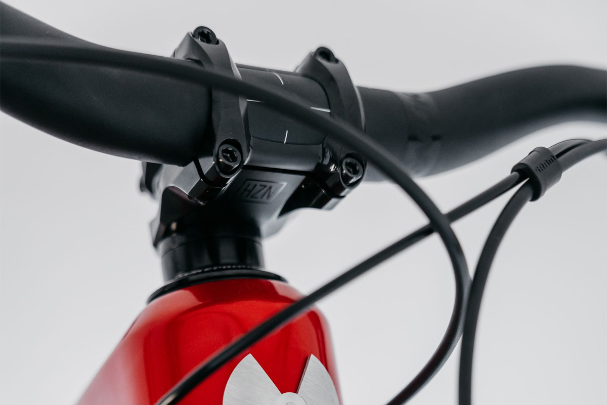 Giga_Carbon_Red_26_4