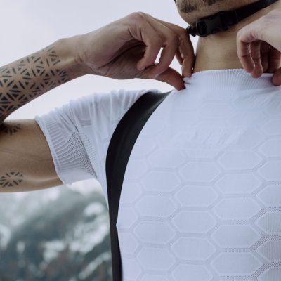 Q365_BaseLayer_2_Short_Sleeve_White_3