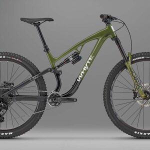 T-160-RS-Whyte-side-grey-background