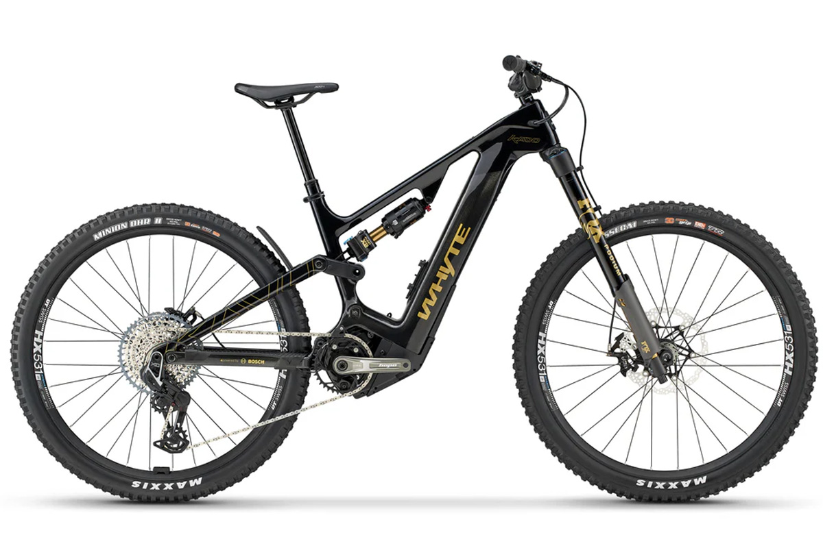 Whyte_Kado_Works_Black_1 Whyte_Kado_Works_Black_1