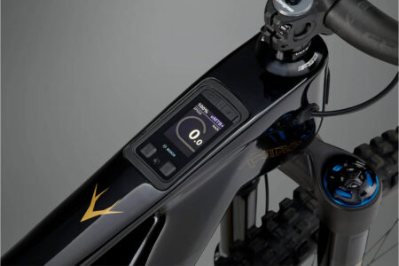 Whyte_Kado_Works_Black_3